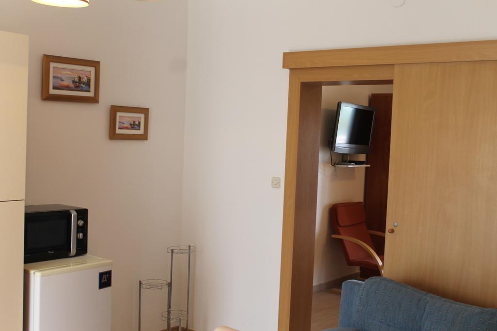 Apartments Roko Kolinda Bibinje Kültér fotó
