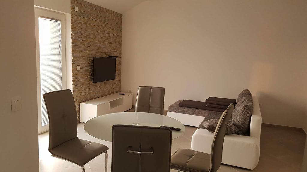 Apartments Roko Kolinda Bibinje Kültér fotó